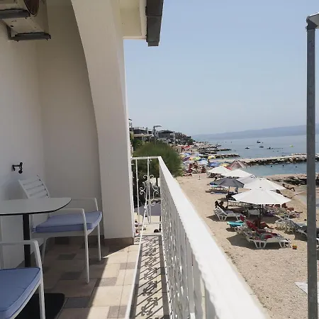 Bikic Mm * Podstrana