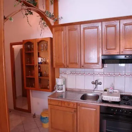 Bikic Mm Apartman Podstrana