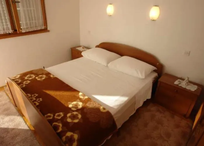 Bikic Mm * Podstrana